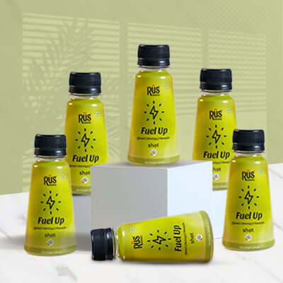 spinach, moringa, pineapple shots